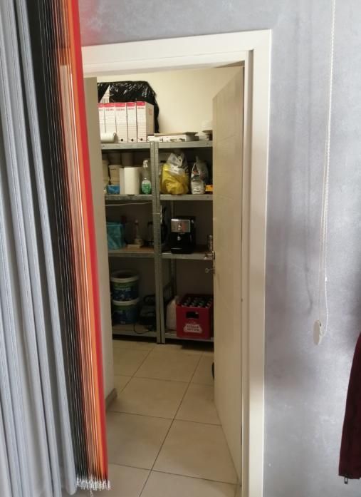 Дава се под наем Магазин в Пловдив, Тракия - 55 кв.м за 459 € - Снимка #2