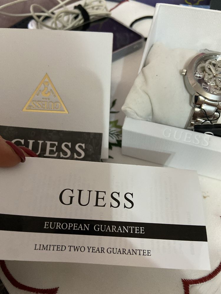 Ceas,Guess. Oroginal!nou. Cu certificat