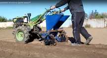 Semanatoare ceapa - arpagic usturoi pe doua randuri pentru motocultor