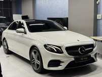 Mercedes-Benz E200