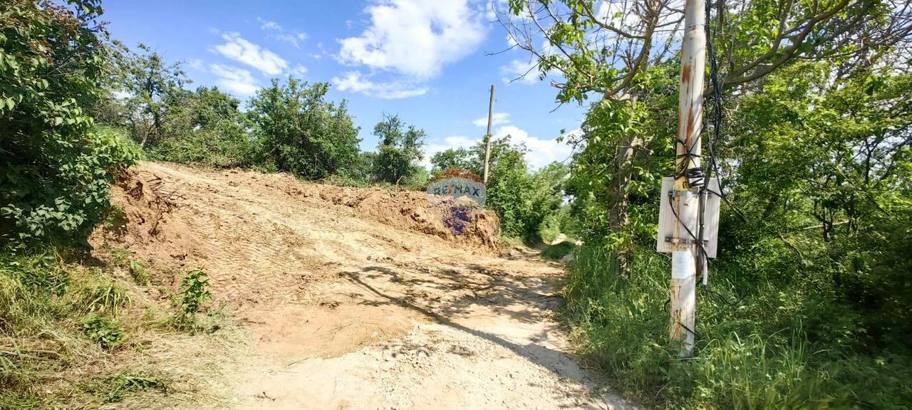 Продава се Парцел в Варна, Изгрев - 890 кв.м за 76 €/кв.м - Снимка #7