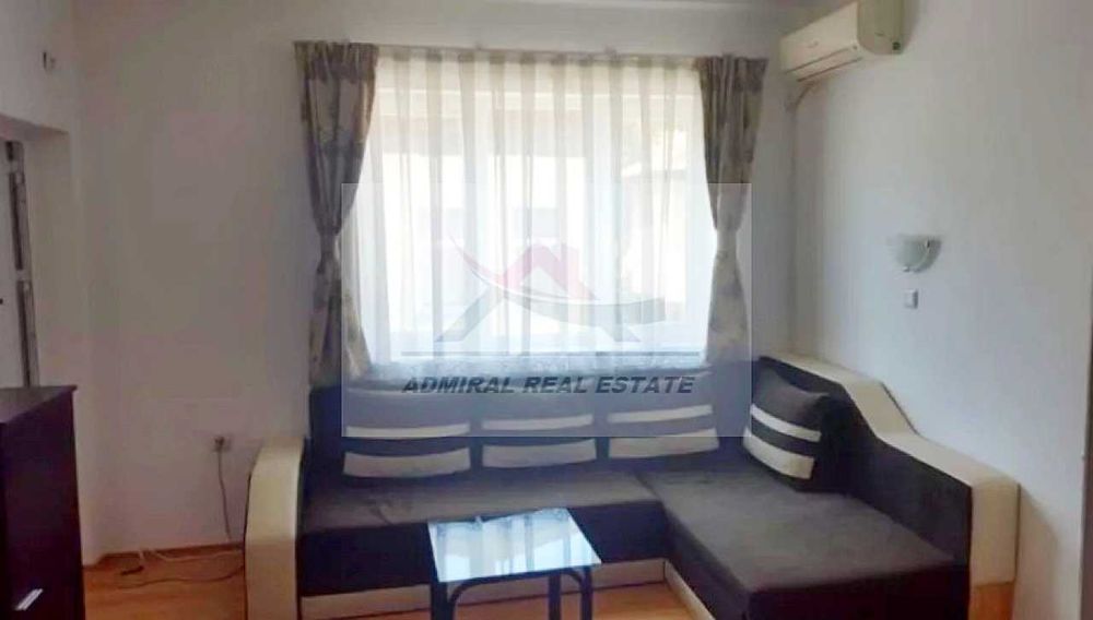 Дава се под наем Двустаен апартамент в Варна, Център - 50 кв.м за 345 € - Снимка #1