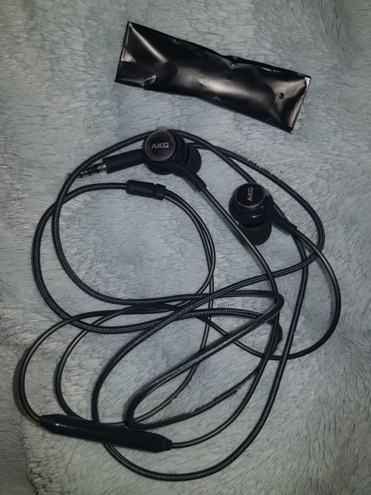 Căști AKG noi originale