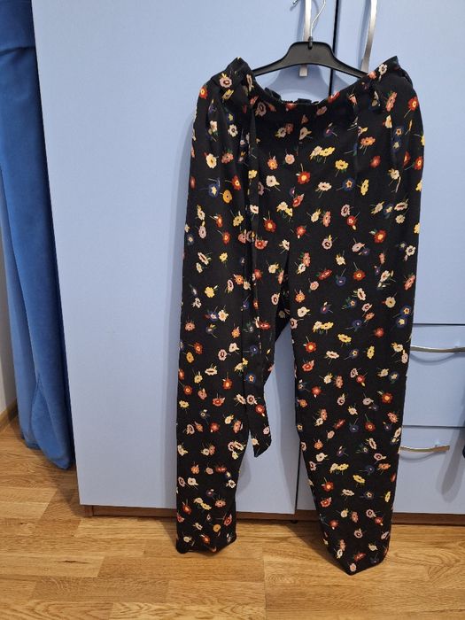 De vânzare pantaloni Zara, mărimea S