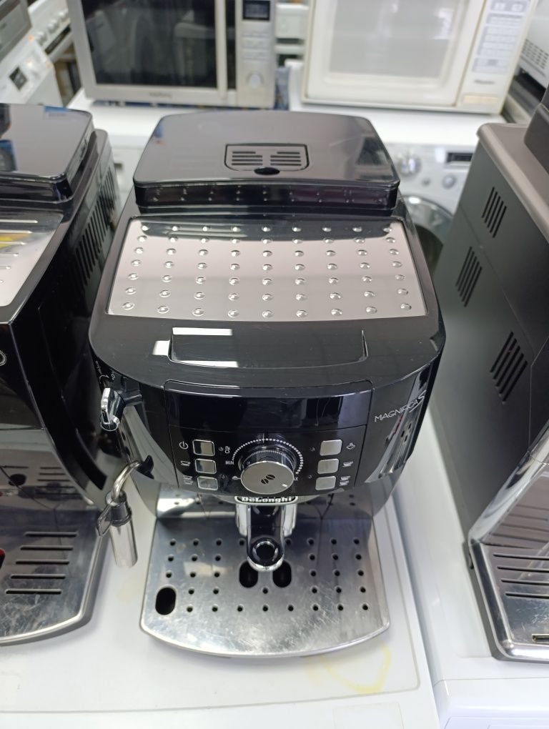 Кафе машина Робот Delonghi
