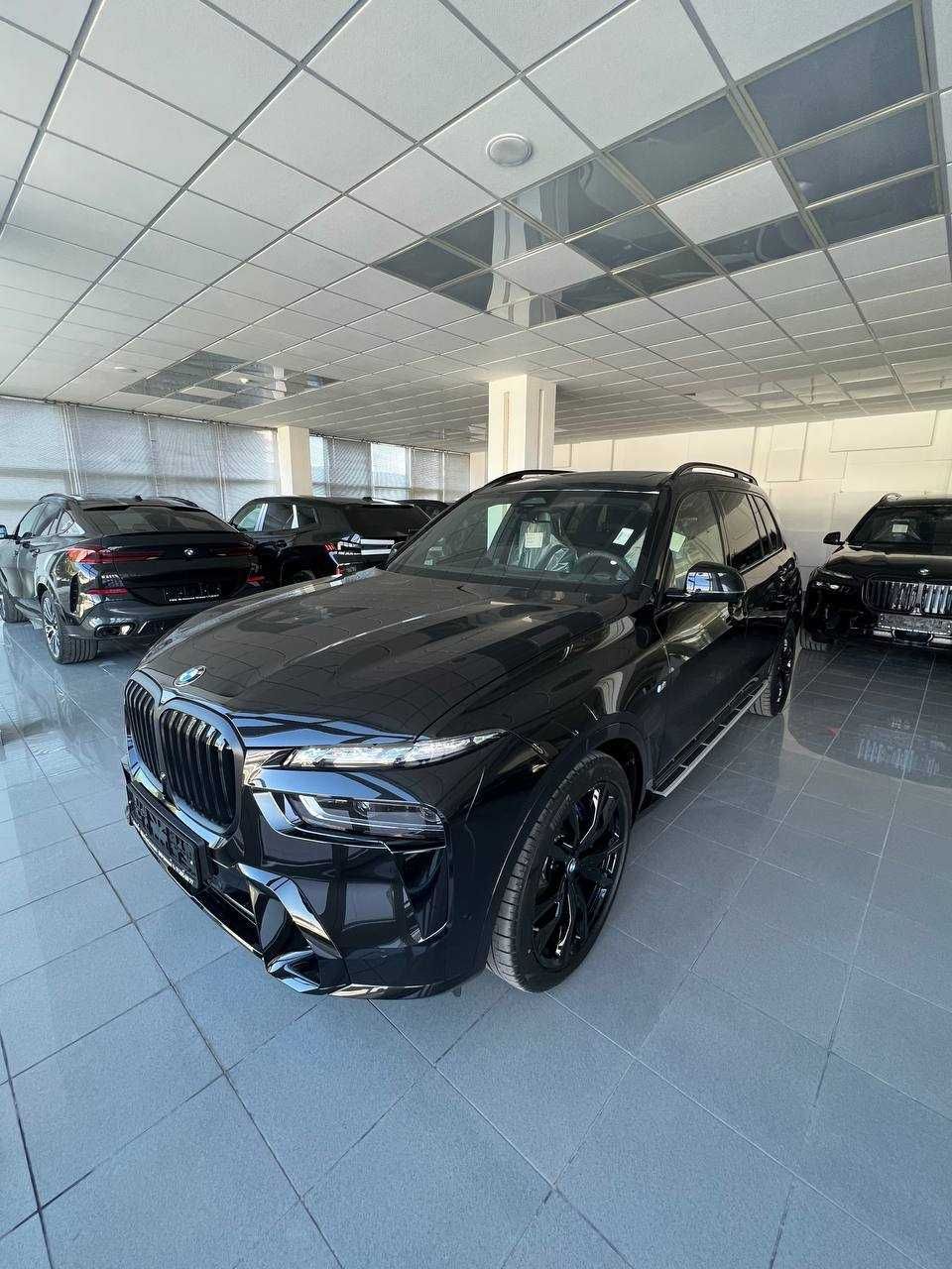 Продам новый BMW X7 M60 FULL в наличии ! c гарантией !