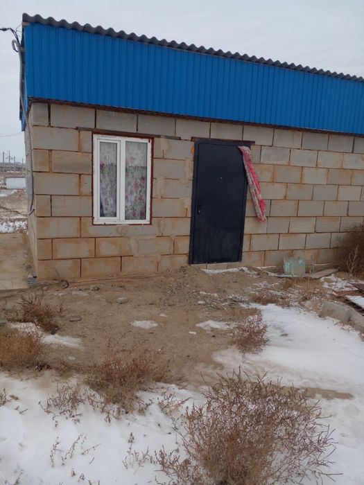 Участок с времянкой