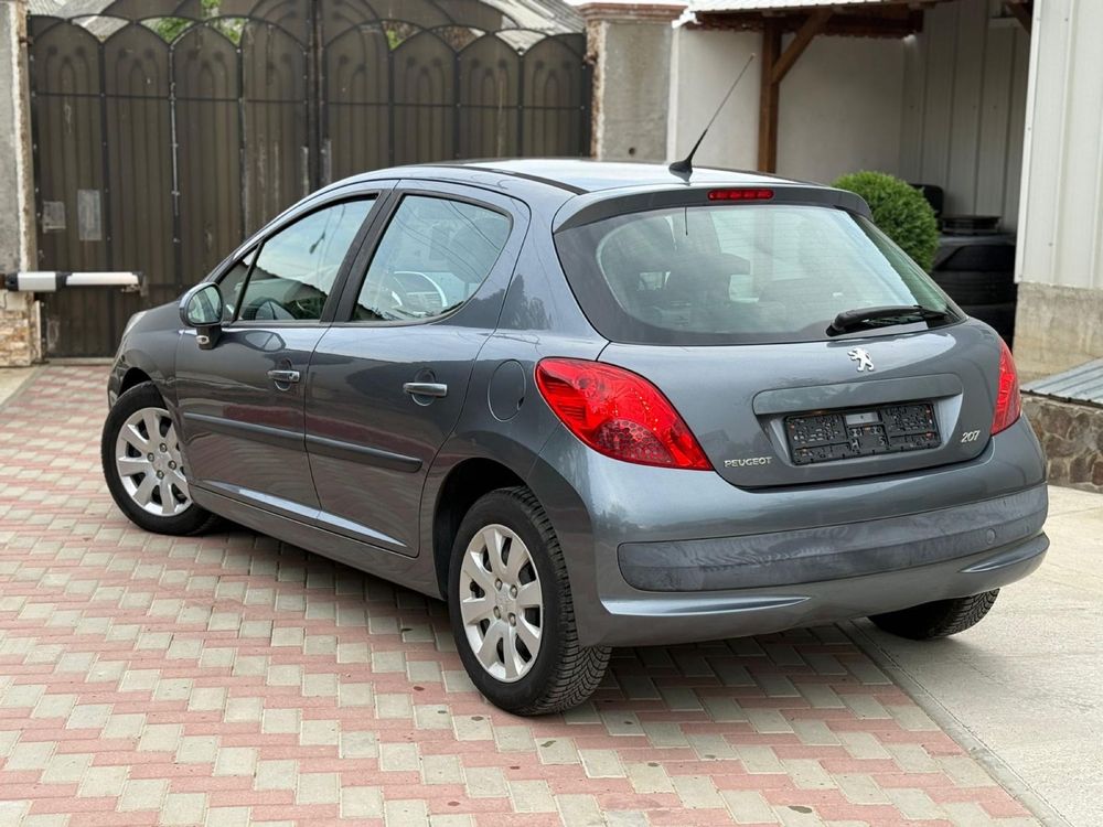 Peugeot 207 1.4 benzina 95 cp/2010