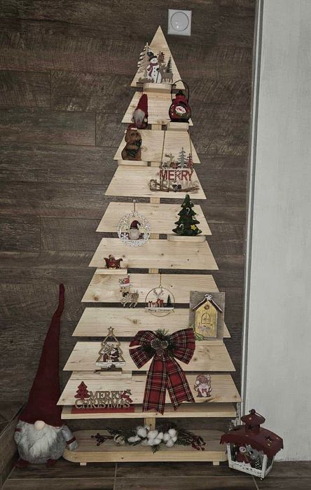 Дървена коледна елха