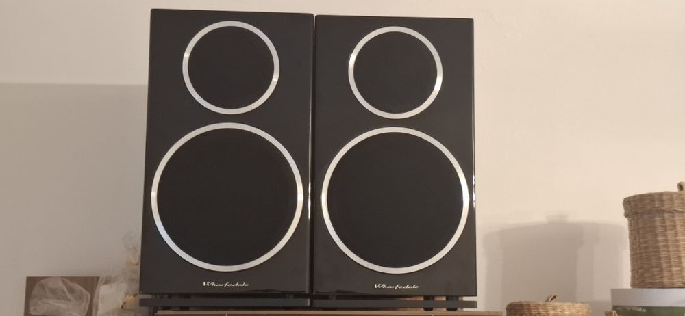 Boxe wharfedale diamond 225