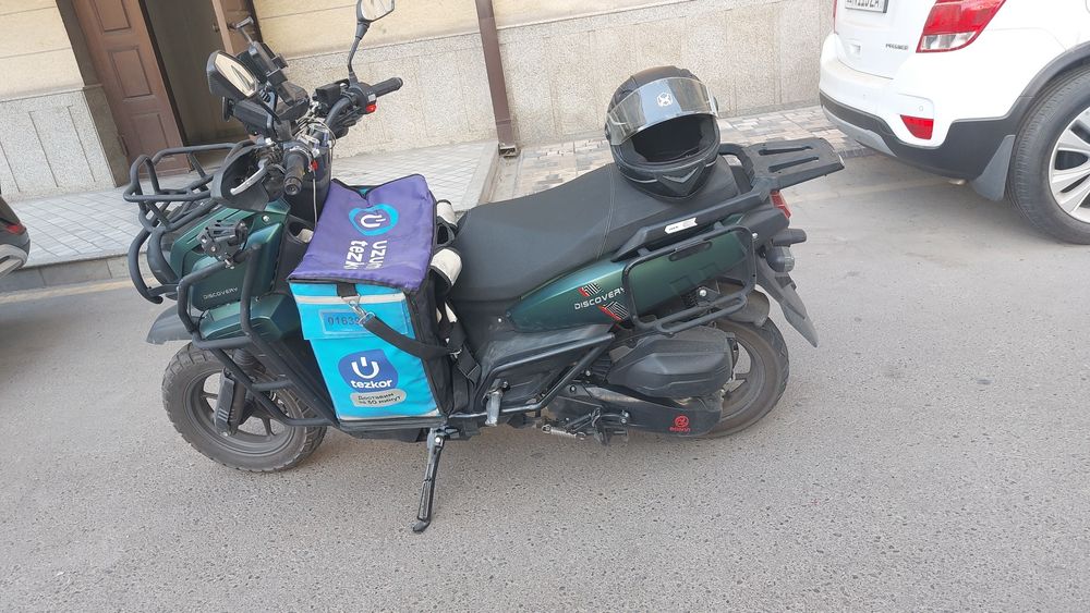 Tank skuter  sotiladi novey