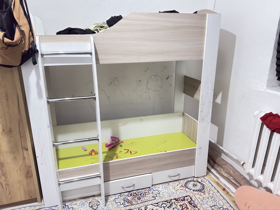 Продам двухярсной кравать.