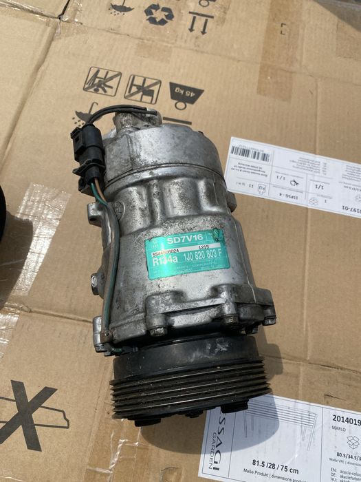 Compresor Clima Vw Golf 4 Bora 1.9 Pret 400 lei