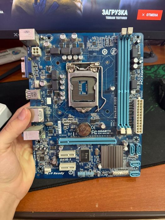 материнская плата GIGABYTE
