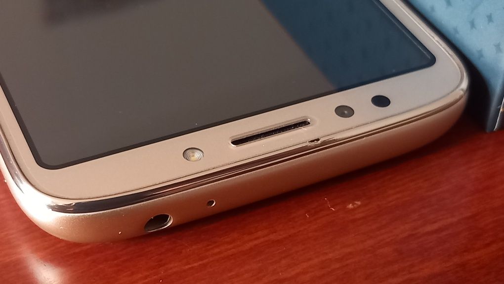 Motorola E5 16GB като нов