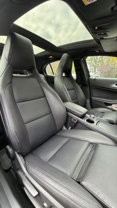 Vand Mercedes Benz GLA 250 4Matic 2.0 benzina