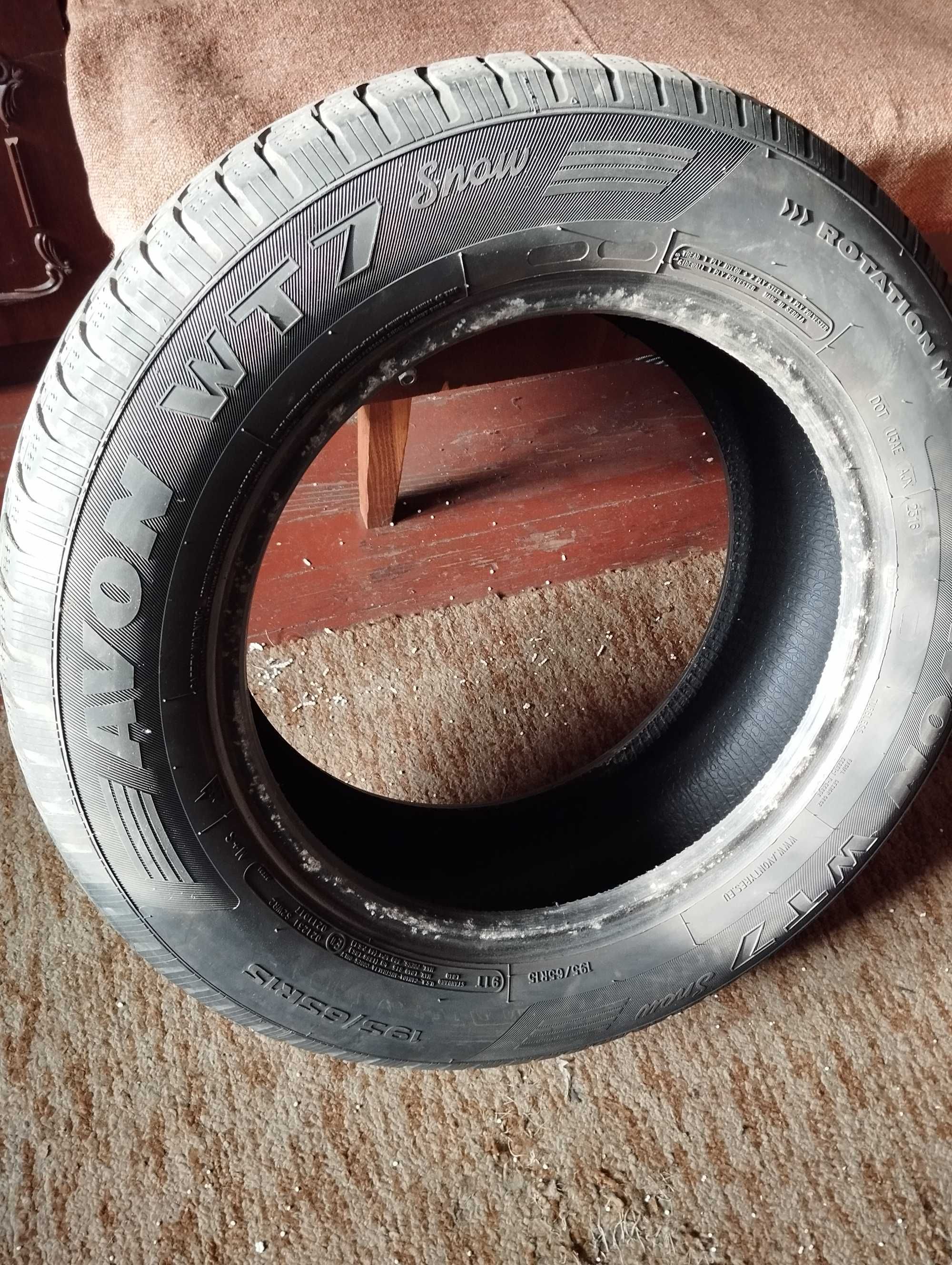 4 броя зимни гуми avon 195/65 R15