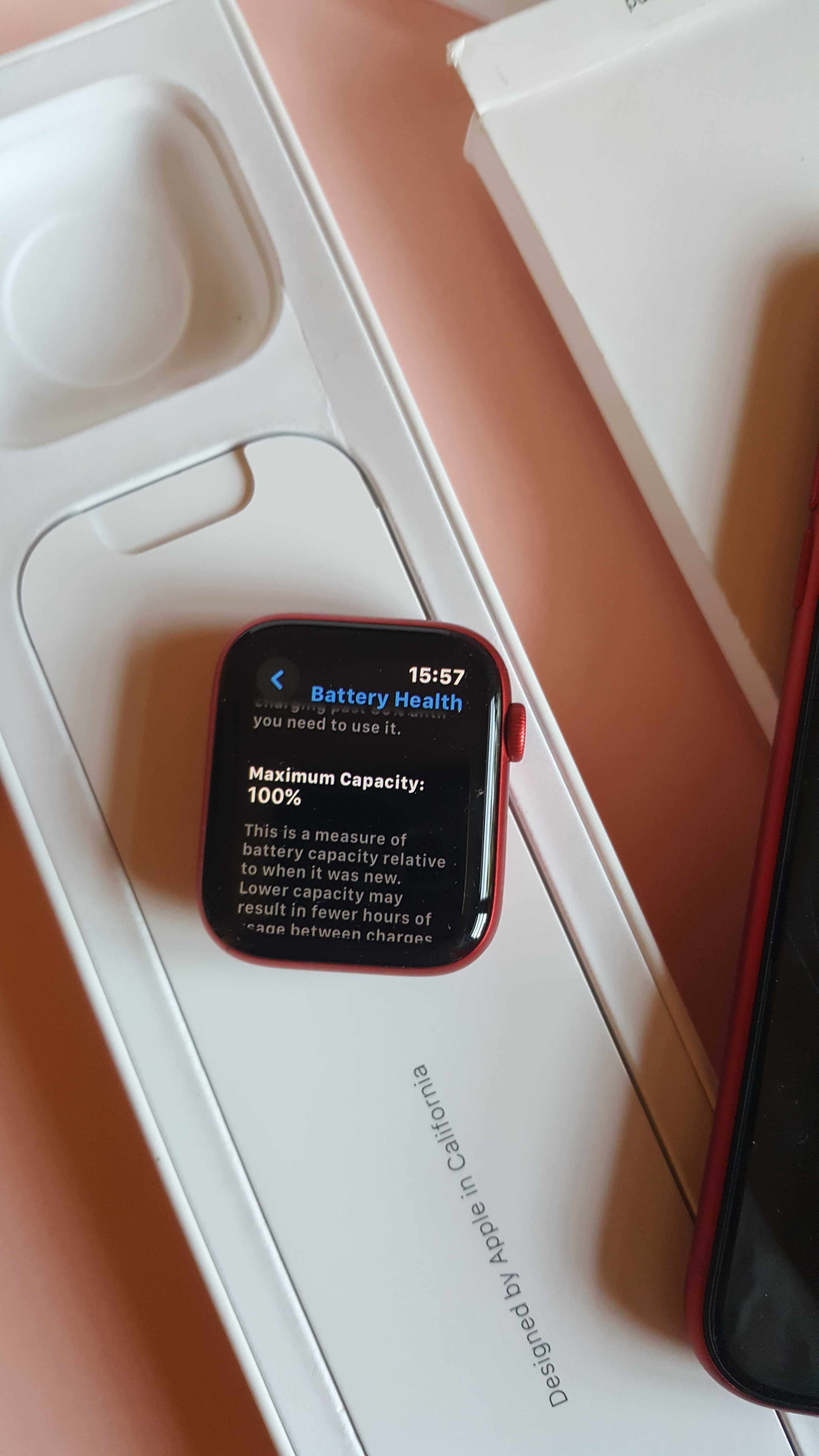 Iphone 11 & Apple watch 6 44mm GPS+Cellular RED