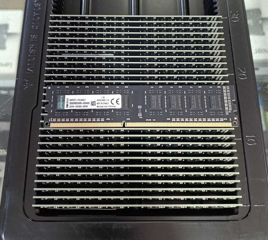 DDR 3 8 GB Kingston yangi optom narxda