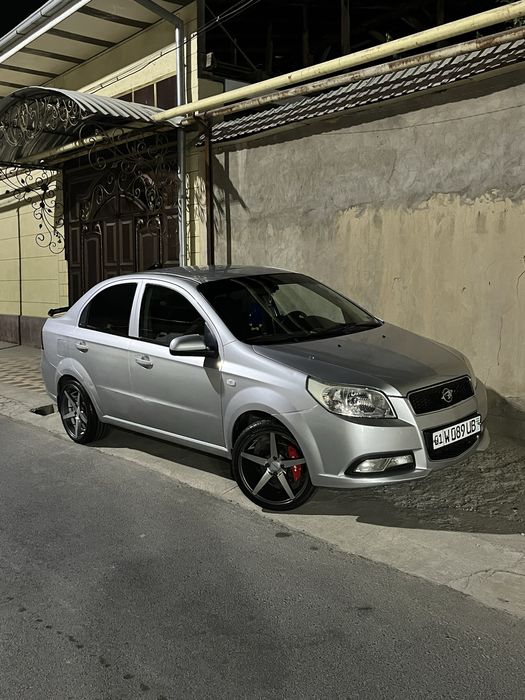 Vossen R17 4 ta diska 2 ta balon