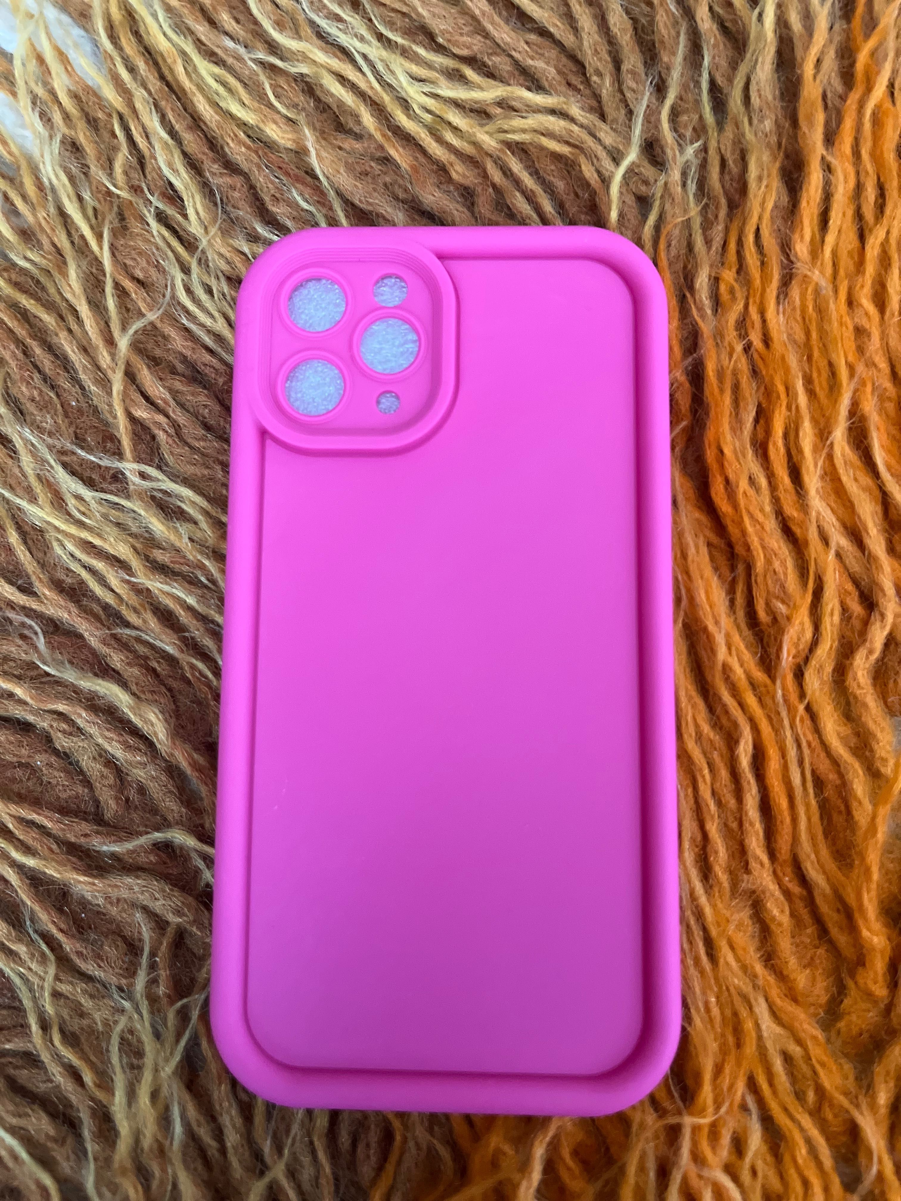 Калъфи за iPhone 11