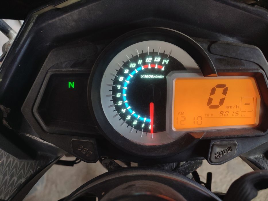 Мотоцикл Kavasaki. 250c. В среднем состоянии.