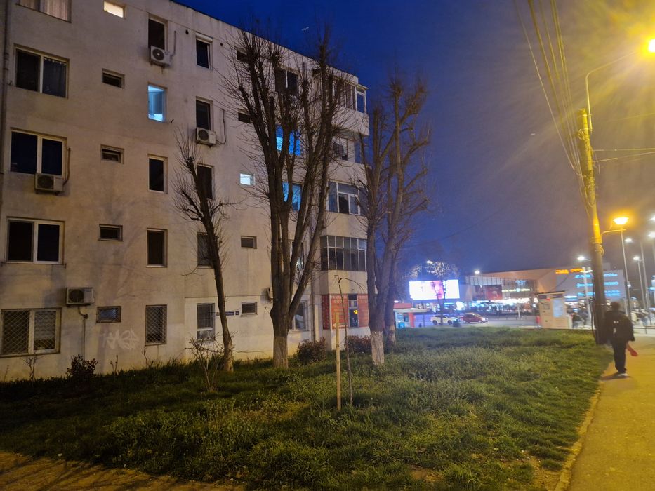 Apartament lux de vânzare City Mall vis-a-vis