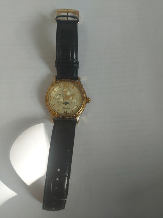 Часы Adriatica Швейцария