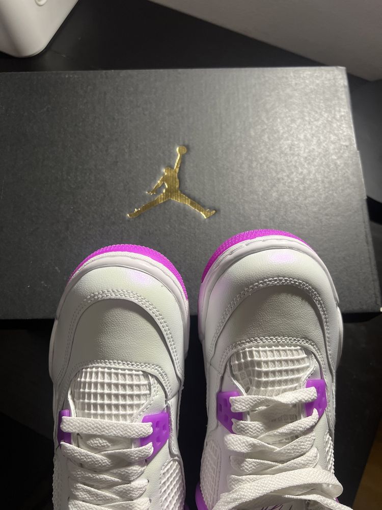 Jordan 4 hyper violet, nepurtați(noi in cutie)