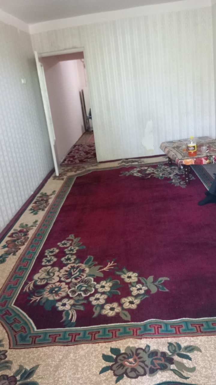 Ijaraga kvartira beriladi sagdiyanada 1 xona 3 etaj jxozlari bilan