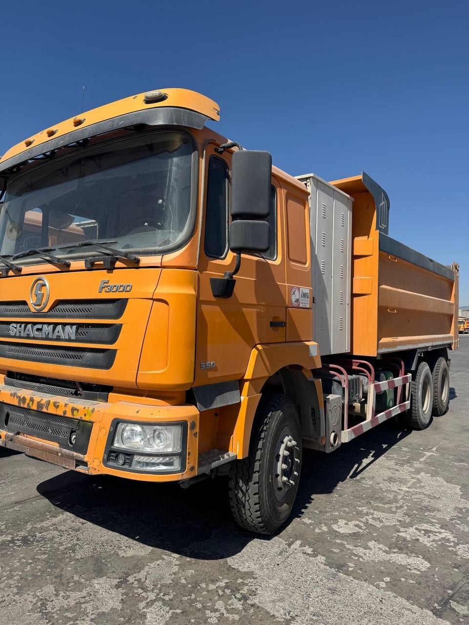 Продаётся самосвал SHACMAN F3000