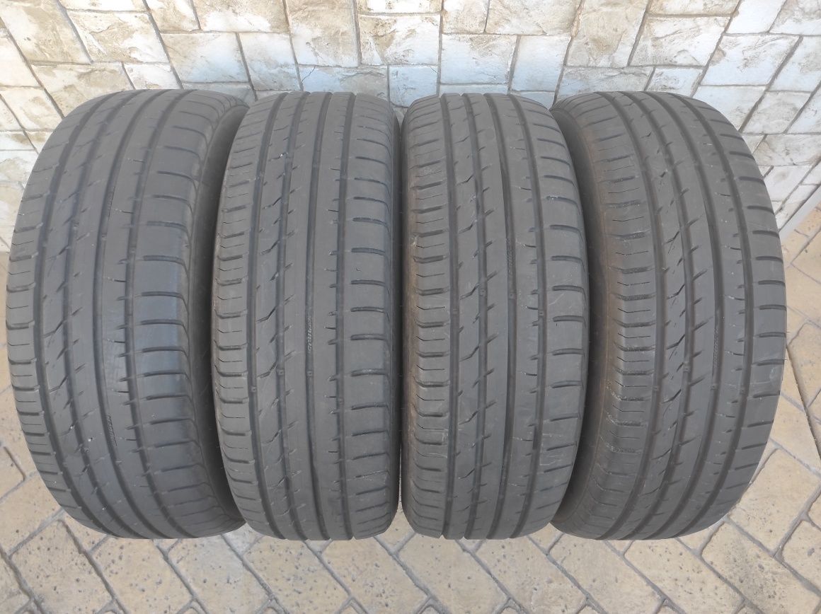 Летни гуми Kumho 225/60/18 dot 2020