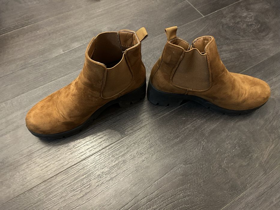 Ghete marimea 36 piele intoarsa