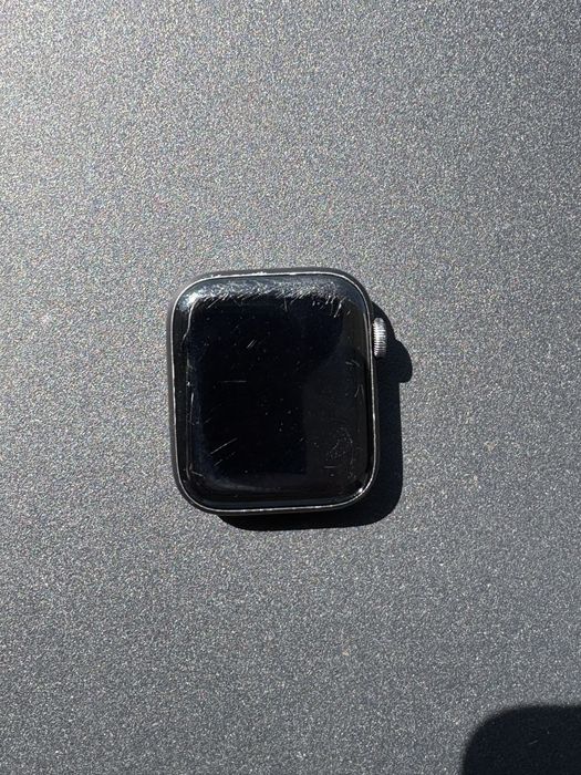 Apple Watch SE midnight Cellular 44mm