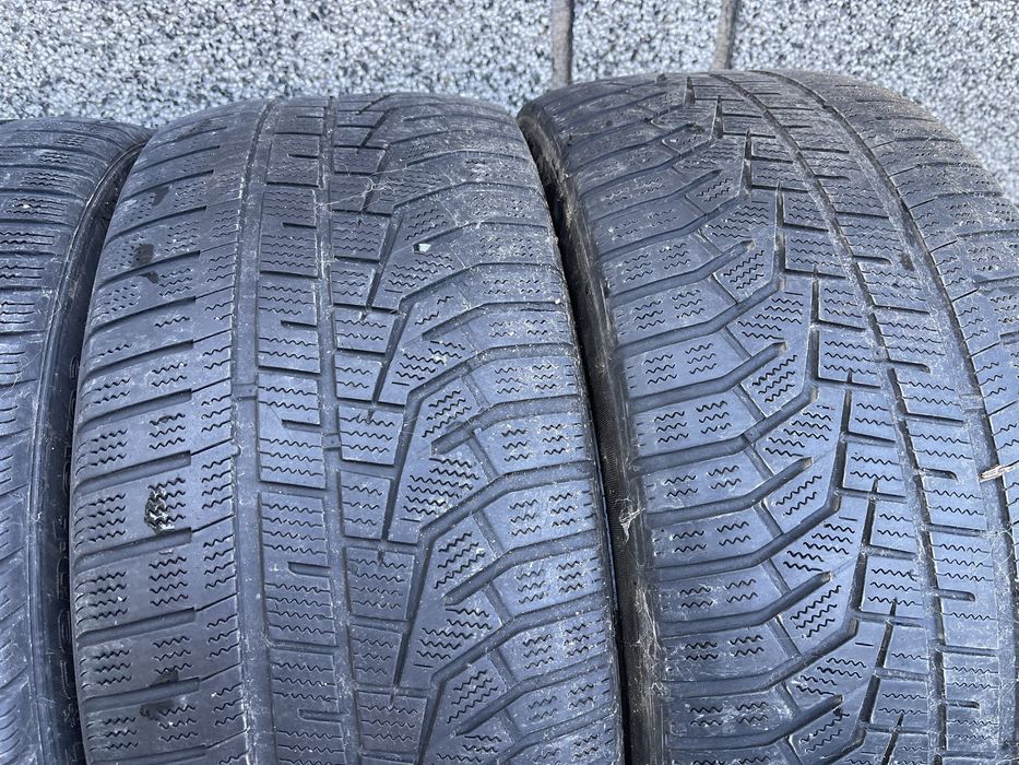 245/45/19 Hankook