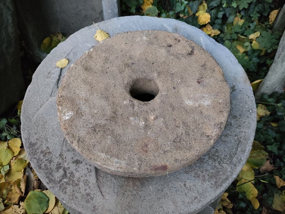 Каменно корито,Хромел