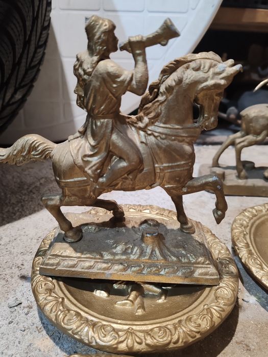 Obiecte vechi turnate