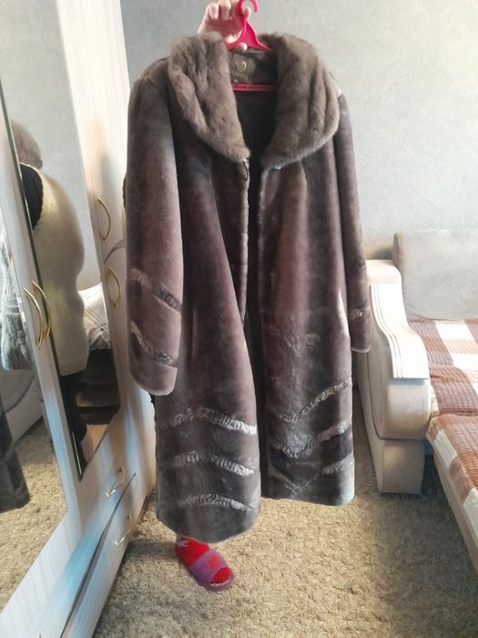 Шуба цигейка , воротник норка