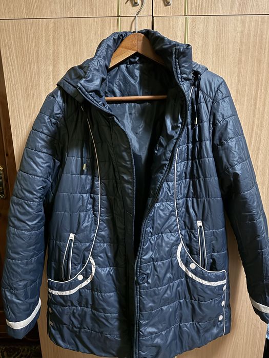 Jachetă matlasată cu umplutură termo(potrivită și pentru M-L-XL)