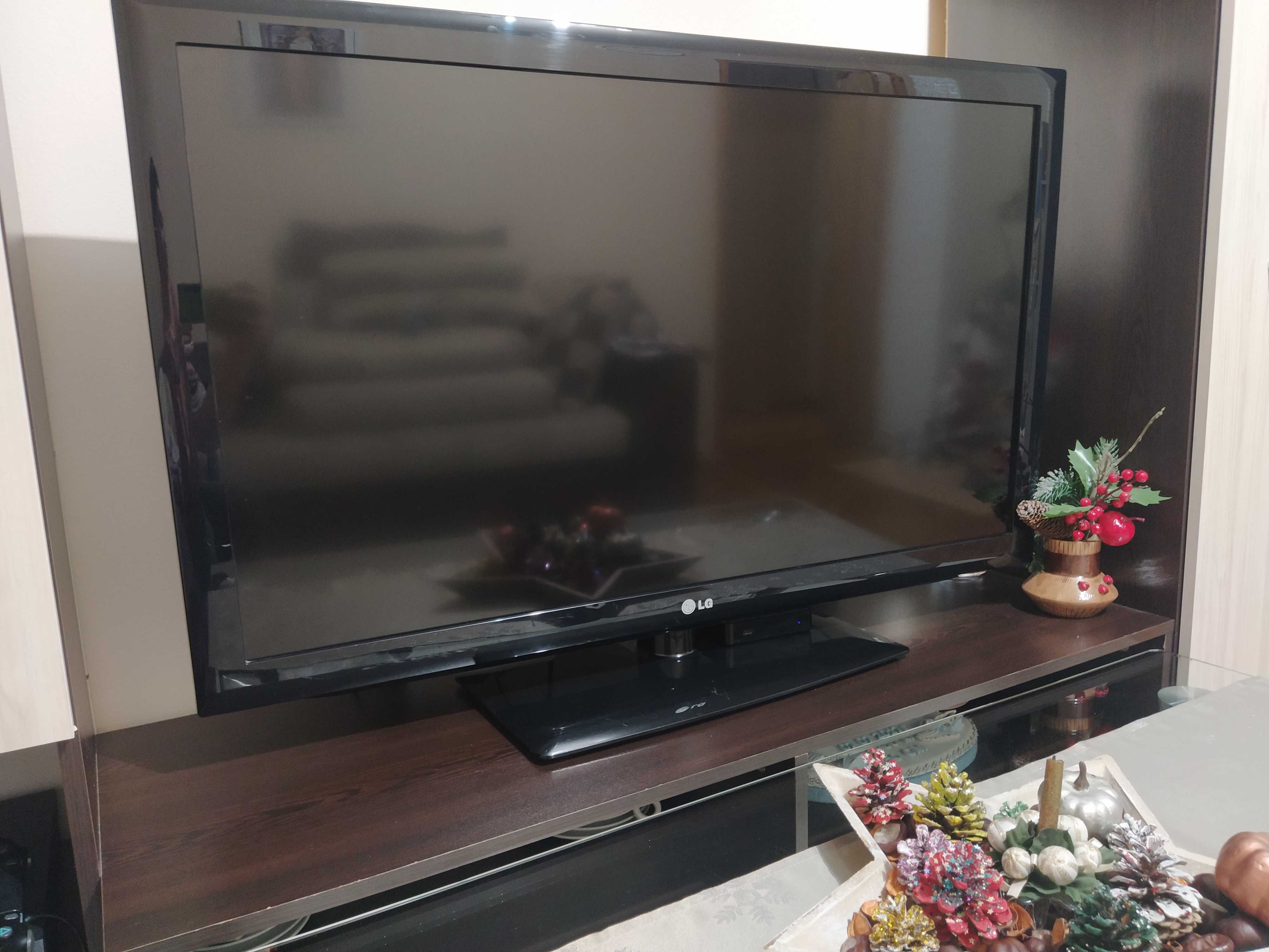 Телевизор LG 42 " Full HD LSD