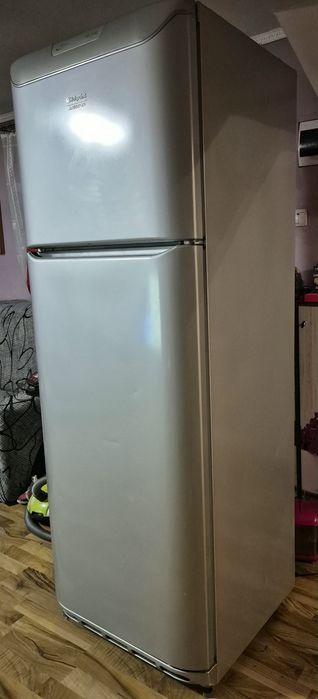 Frigider cu congelator