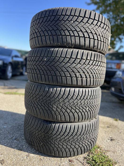 Зимни гуми 225/40/18 Brigesgone /Laurenn . 8 мм грайфер .dot20/22