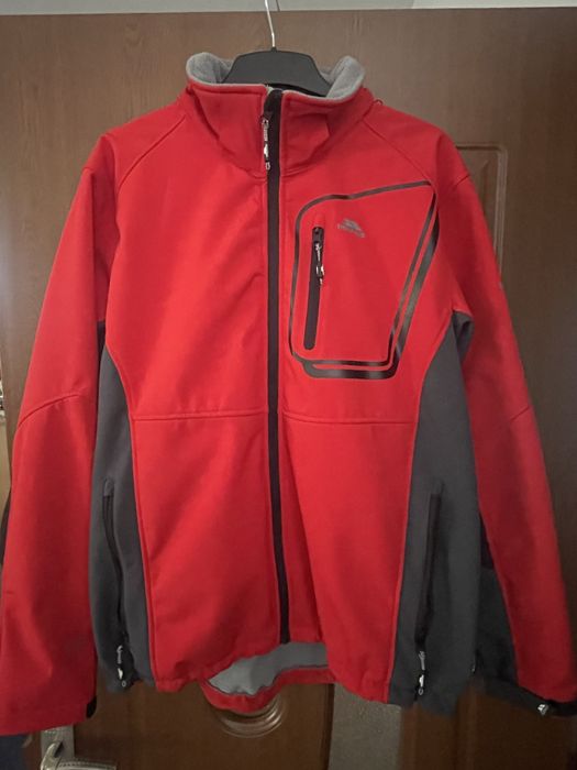 Se vinde jacheta schi (sport)