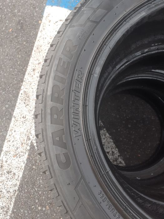 Vând cauciucuri iarna