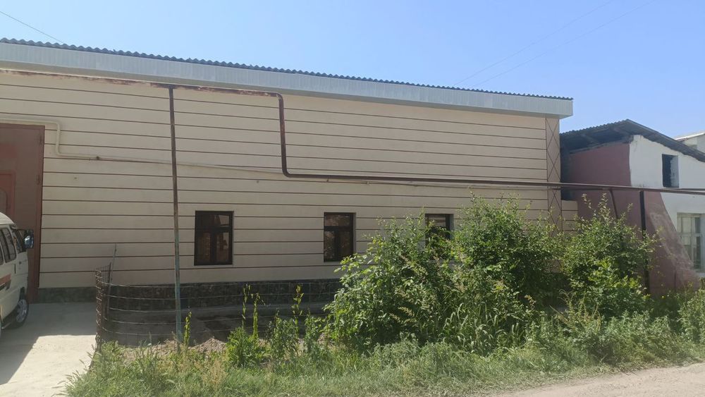 Uchaska sotiladi arzon narhda