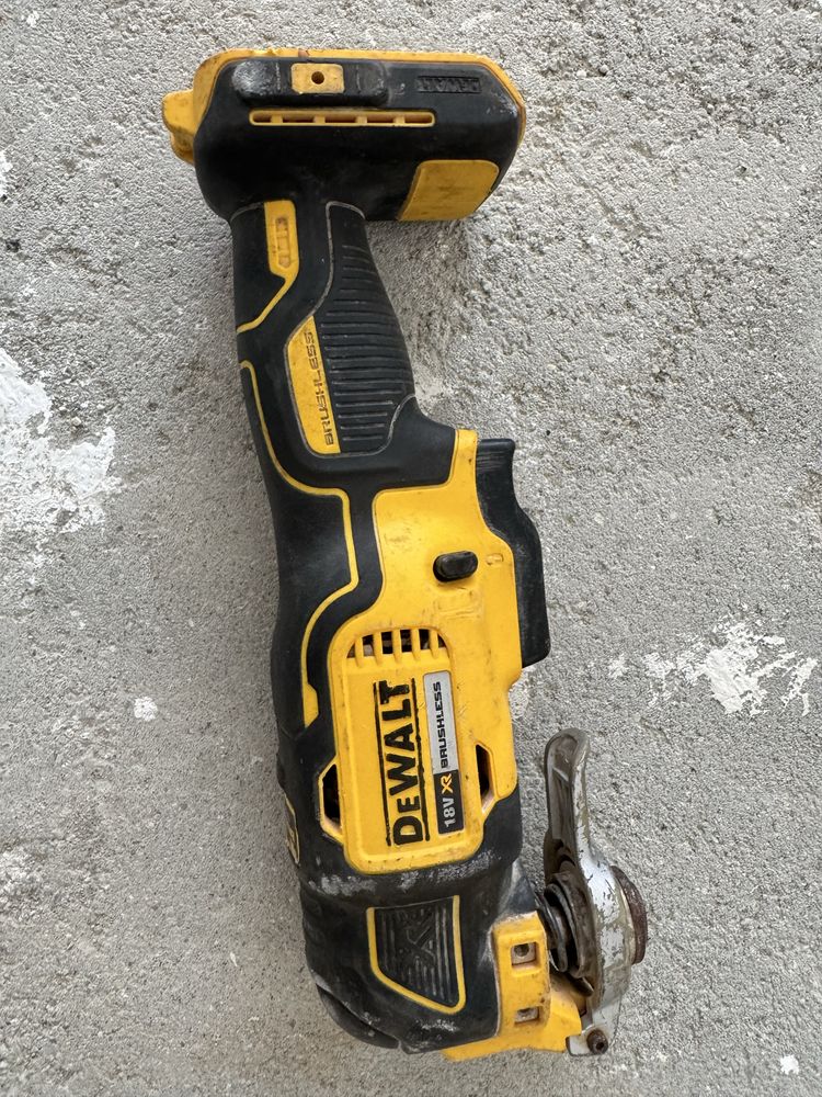 Акумулаторен мултифункционален инструмент DeWALT