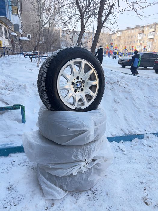 Комплект дисков с резиной вместе 25 стиль оригинал на бмв, комплект,