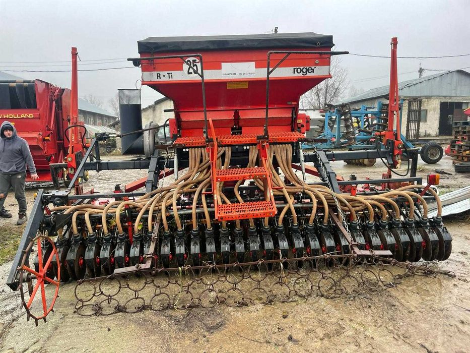 Semanatoare cu pregatire 3 si 4 m cu freza (pottinger roger )