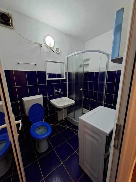 Inchiriez garsoniera