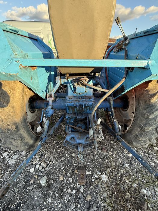 Tractor ford dexta 42 cp recent adus incarcator frontal
